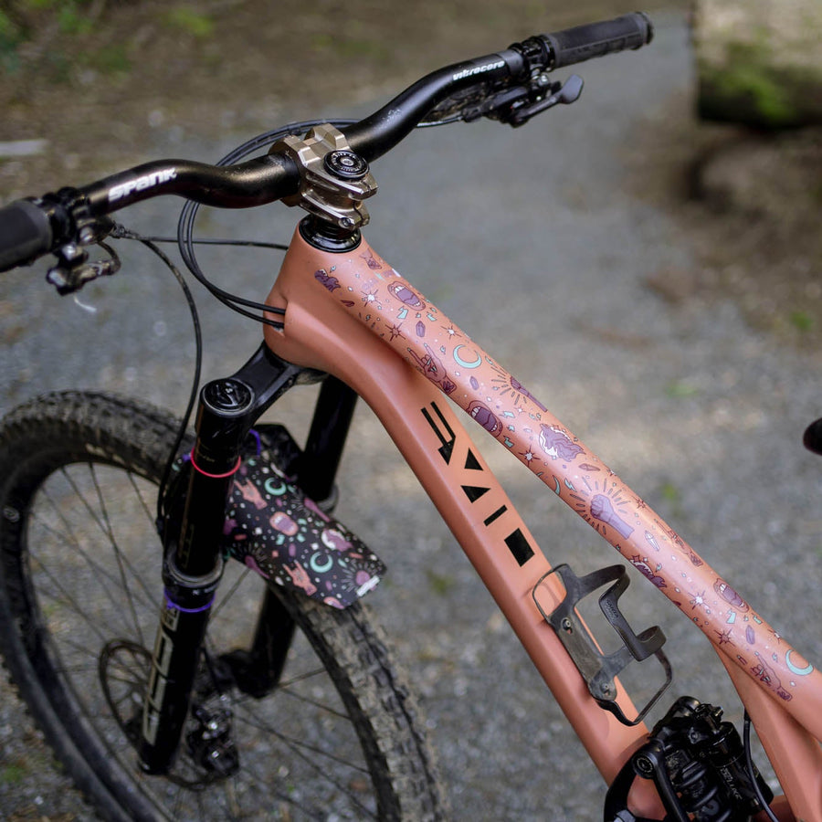 HOWL Gritty Habits x GK Collaboration Fender